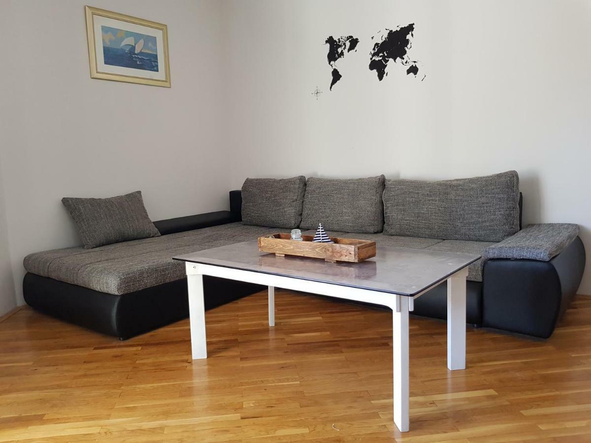 Apartment Doris Kostrena Esterno foto